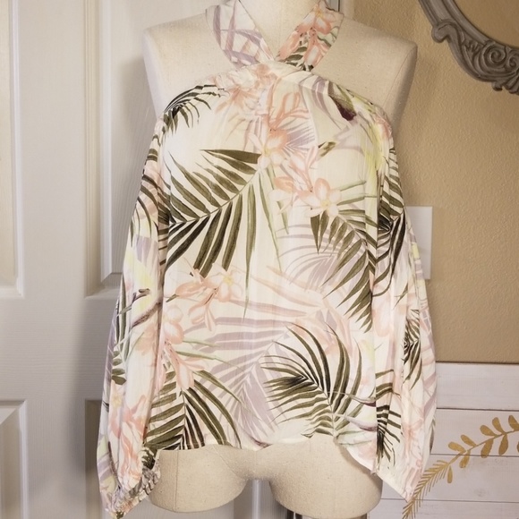 CeCe Tops - NWT CeCe Off-The-Shoulder Soft Palms Halter Blouse